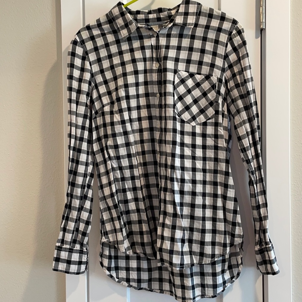 Light weight target button up